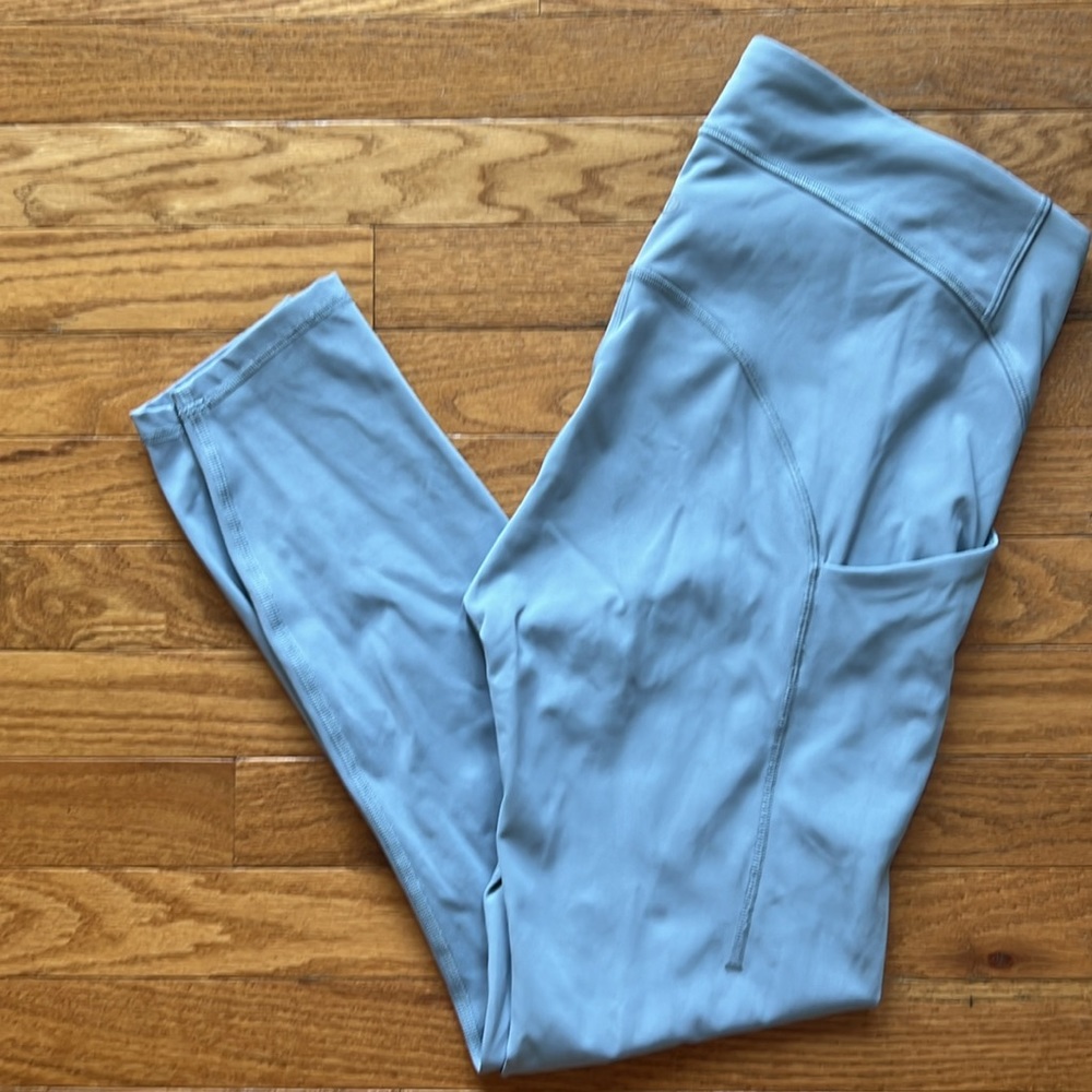 Lululemon leggings with pockets in grey, high-rise